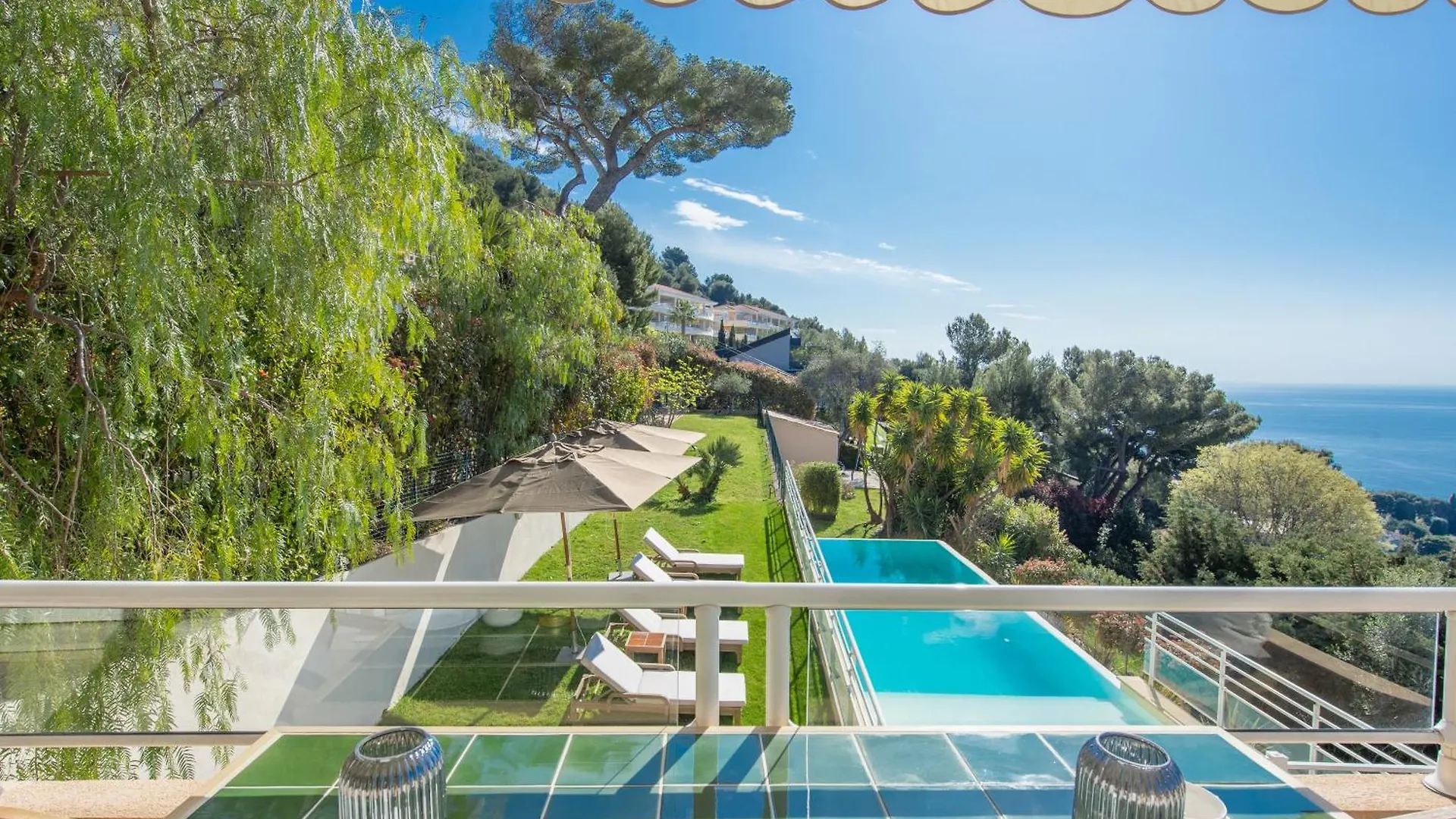 Magnifique Villa Vue Mer - Piscine - Parkings - Dg Cap-d'Ail 0*,