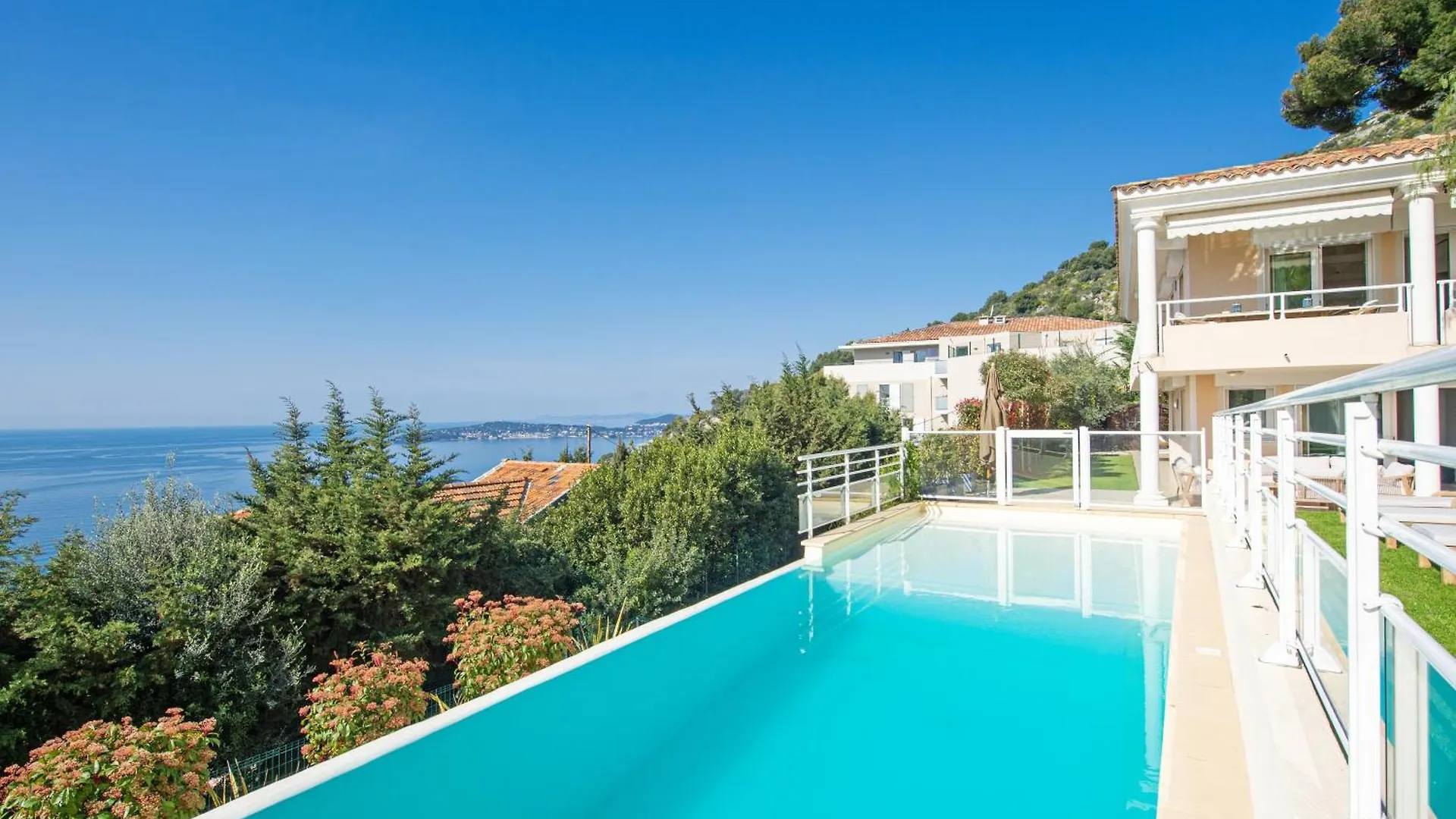 Magnifique Villa Vue Mer - Piscine - Parkings - Dg Cap-d'Ail